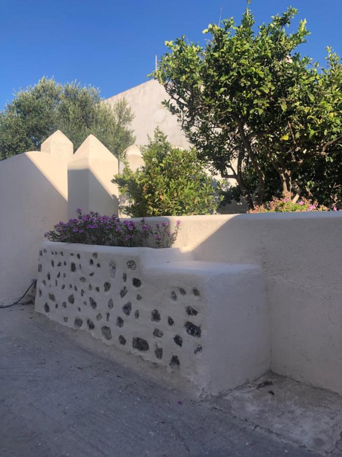 Amaryllis Suites Santorini ฟิรา ภายนอก รูปภาพ